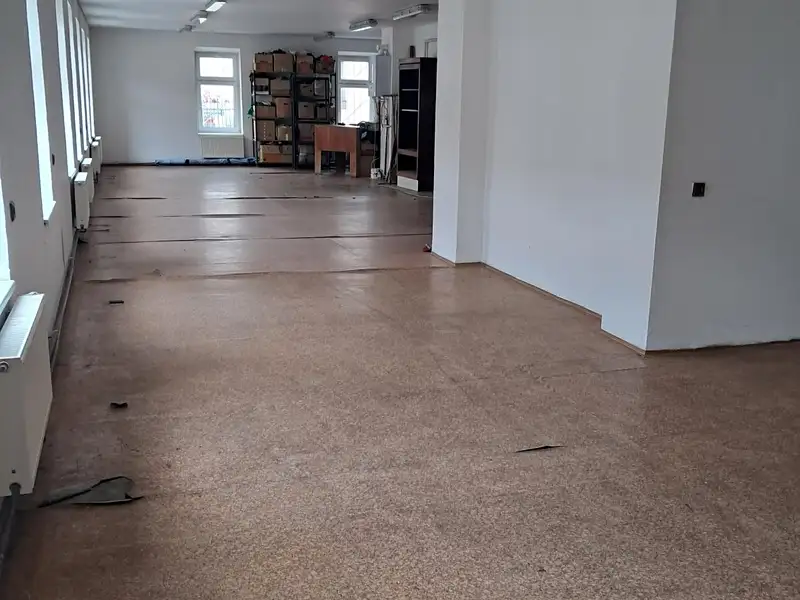 Pronájem skladového prostoru 300 m², Kladno – náhled fotky 3