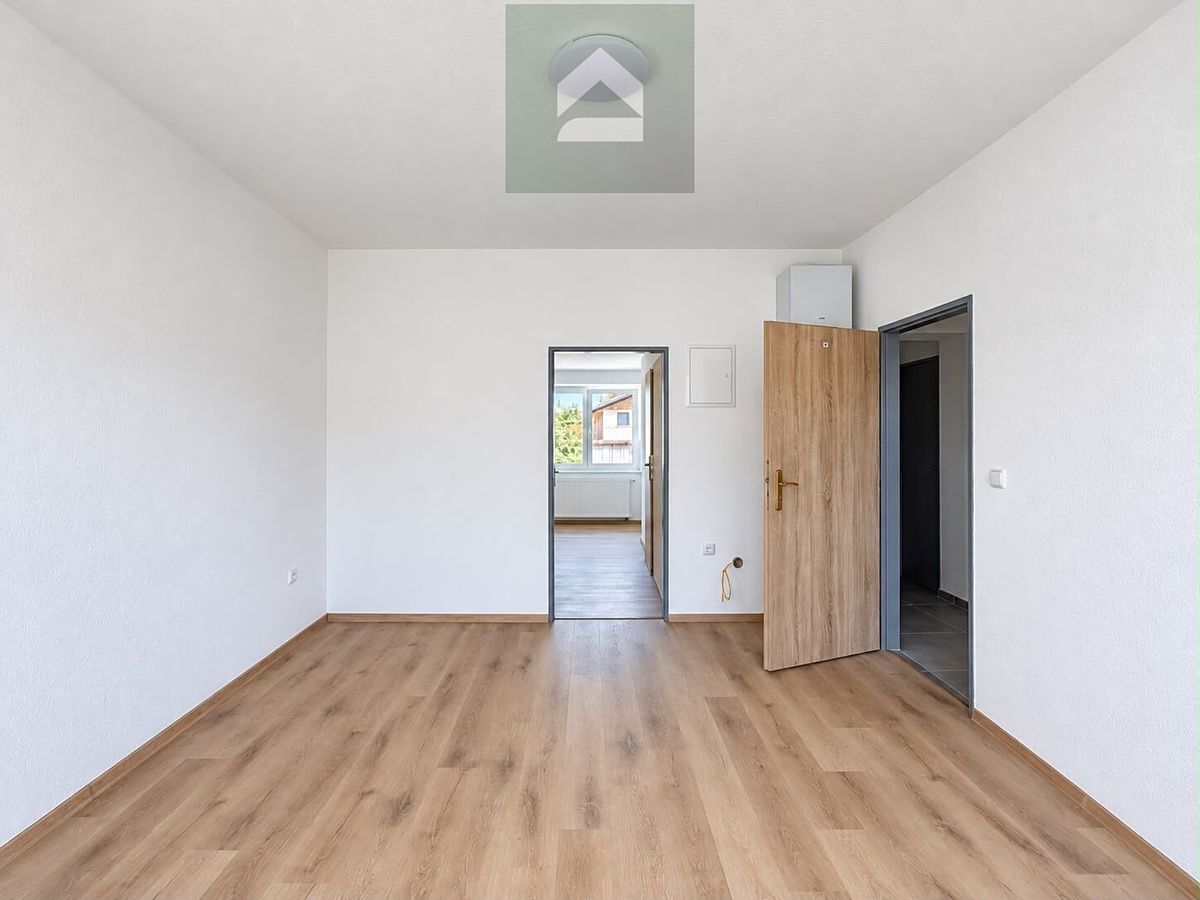 Pronájem bytu 1+1 32 m² – fotografie 5