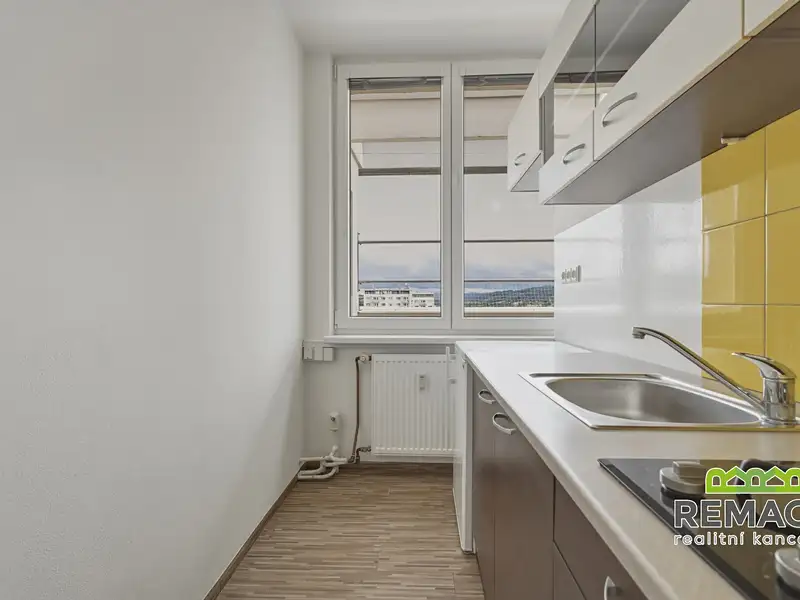 Pronájem bytu 1+kk 33 m², Zlín – náhled fotky 2
