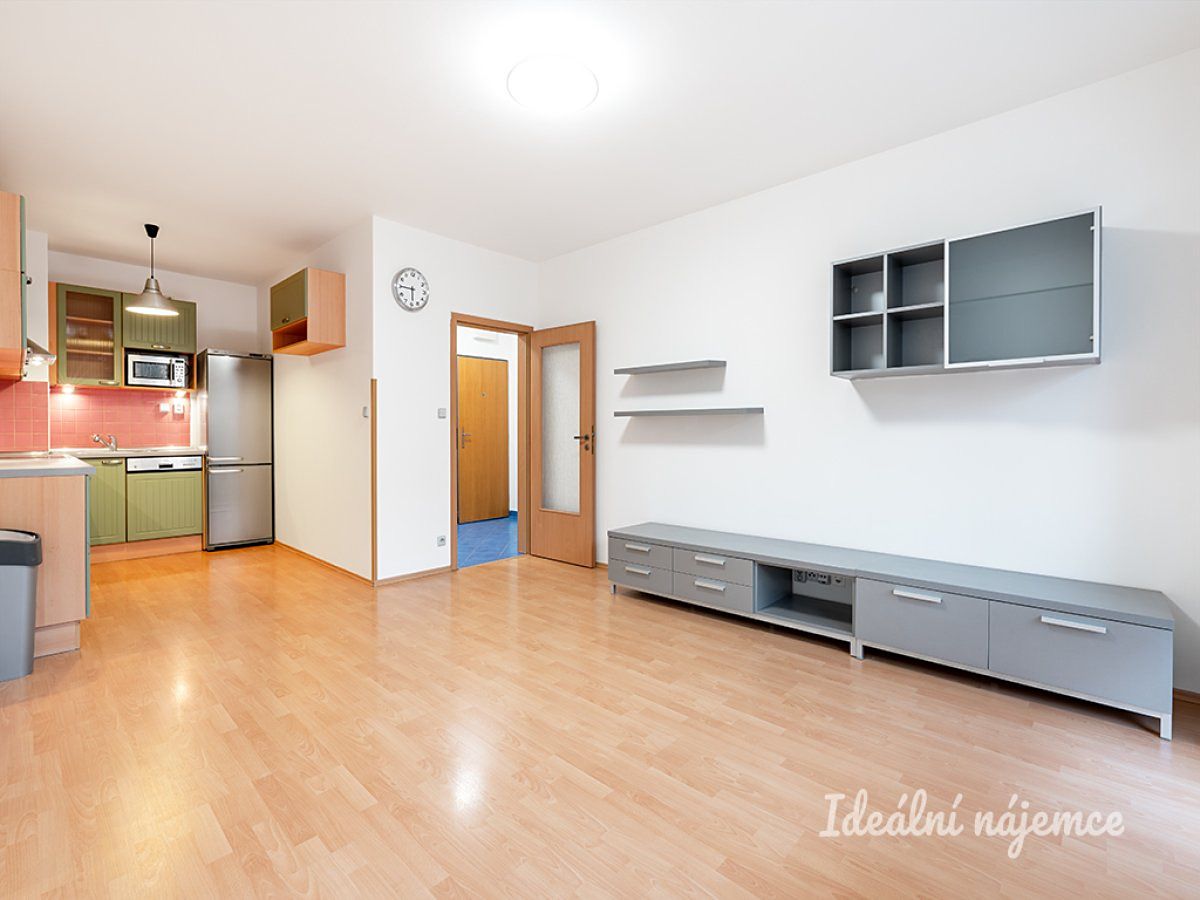 Pronájem bytu 2+kk 51 m² – fotografie 4