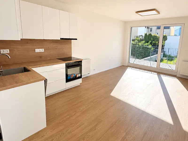 Pronájem bytu 2+kk 46 m², Hradec Králové – náhled fotky 3