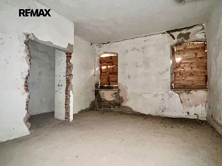 Комерційне приміщення на продаж, 590 м² (23 з 42)