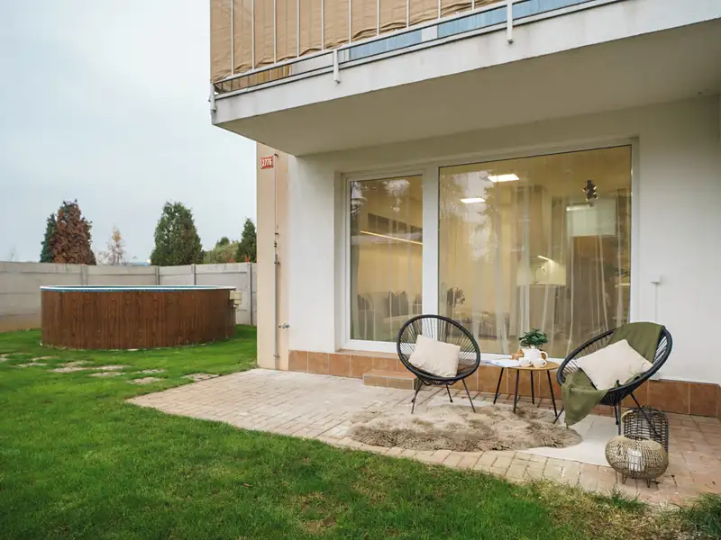 Pronájem bytu 1+kk 29 m², Rakovník – náhled fotky 1