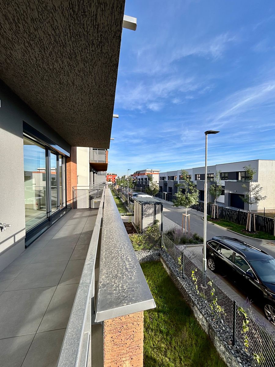 Pronájem bytu 2+kk 61 m² – fotografie 4