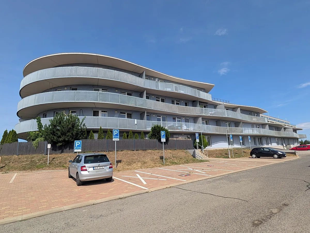 Pronájem bytu 2+kk 82 m²