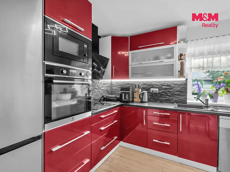 Prodej rodinného domu 105 m², pozemek 433 m², Rožďalovice – náhled fotky 2