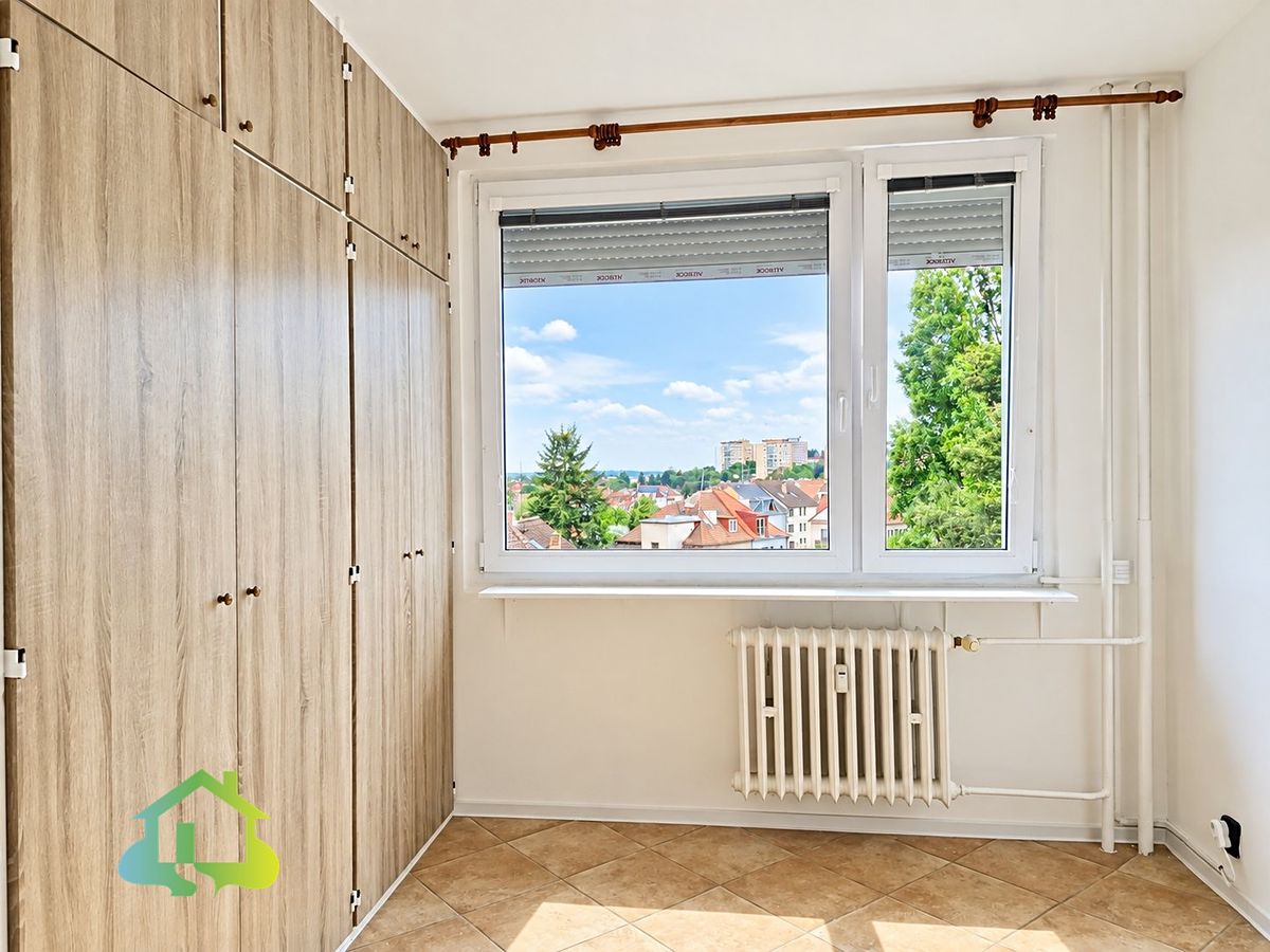 Pronájem bytu 2+kk 65 m² – fotografie 3
