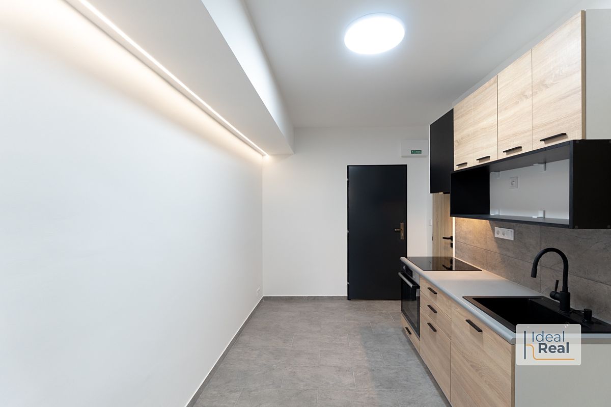Pronájem bytu 1+1 33 m², Uničov – fotka 1 z 3