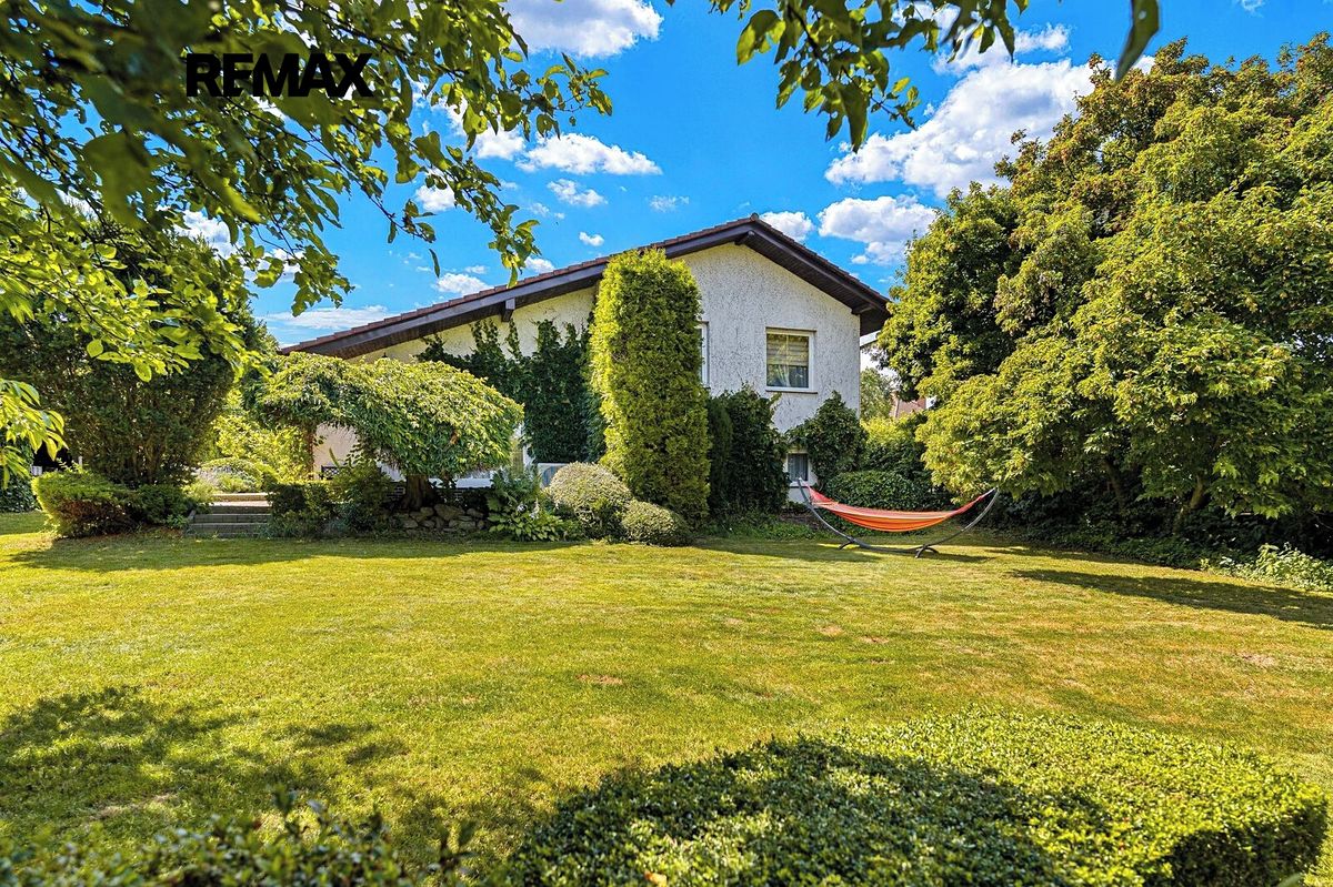Prodej rodinného domu 186 m², pozemek 1033 m², Uhlířské Janovice – fotka 1 z 3