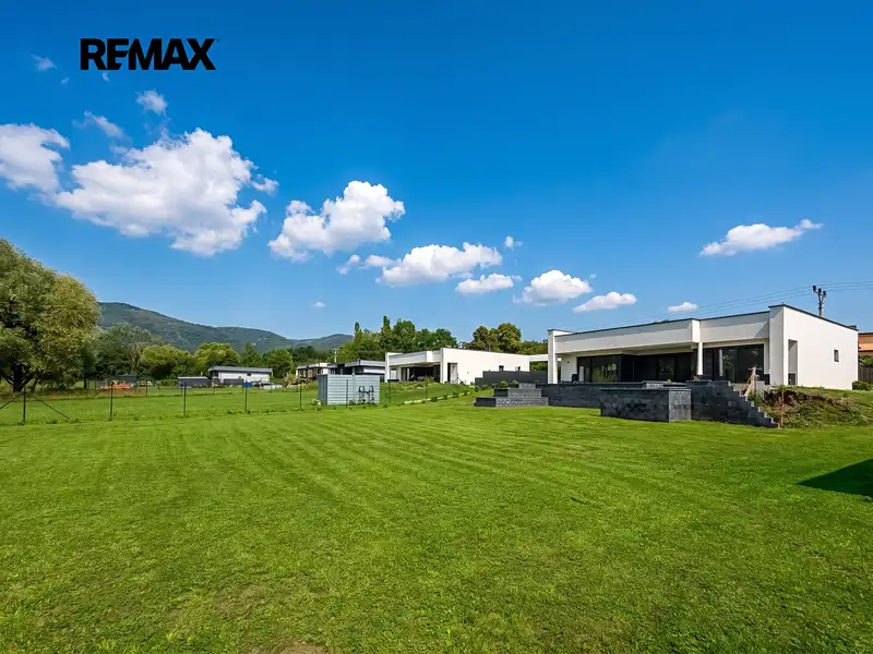 Prodej rodinného domu 118 m², pozemek 2864 m², Krupka – náhled fotky 3