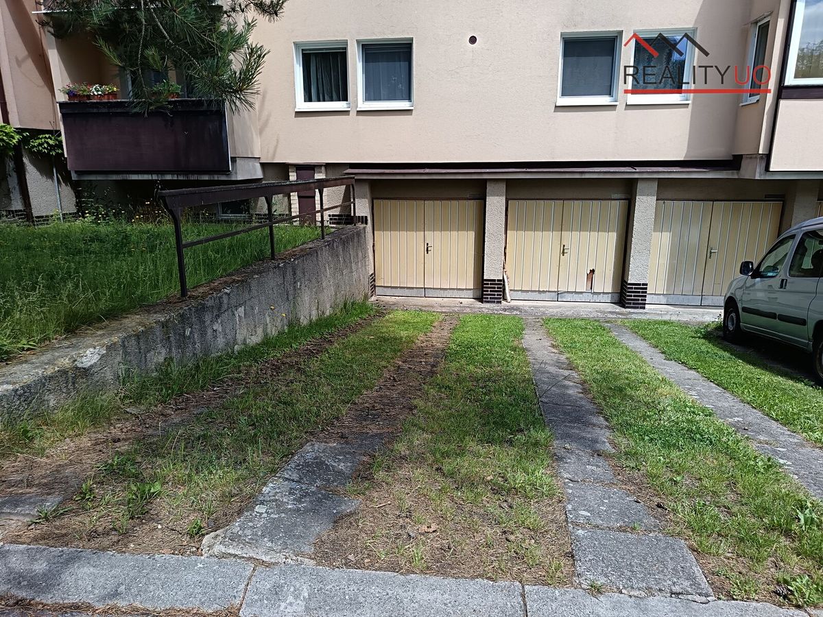 Pronájem garáže 18 m² – fotografie 3