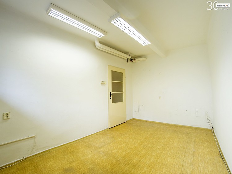 Prodej komerčního prostoru, 59 m² (11 z 14)