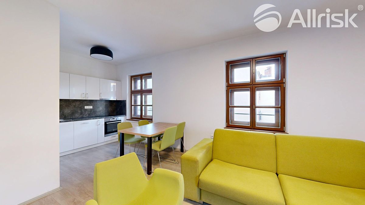Pronájem bytu 2+kk 38 m²