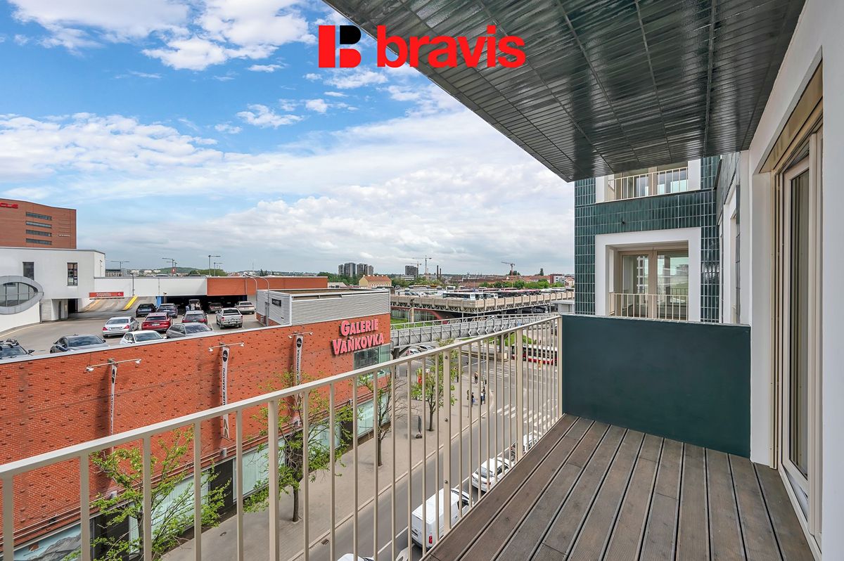 Pronájem bytu 3+kk 66 m² – fotografie 2