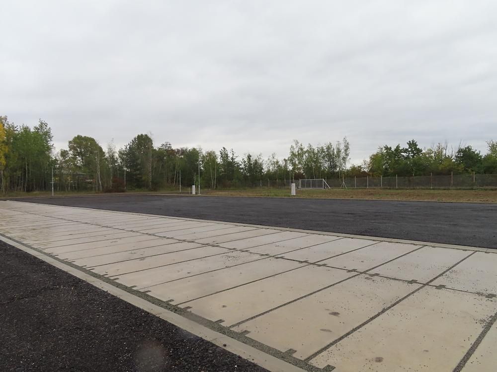 Pronájem komerčního pozemku 351 m² – fotografie 3