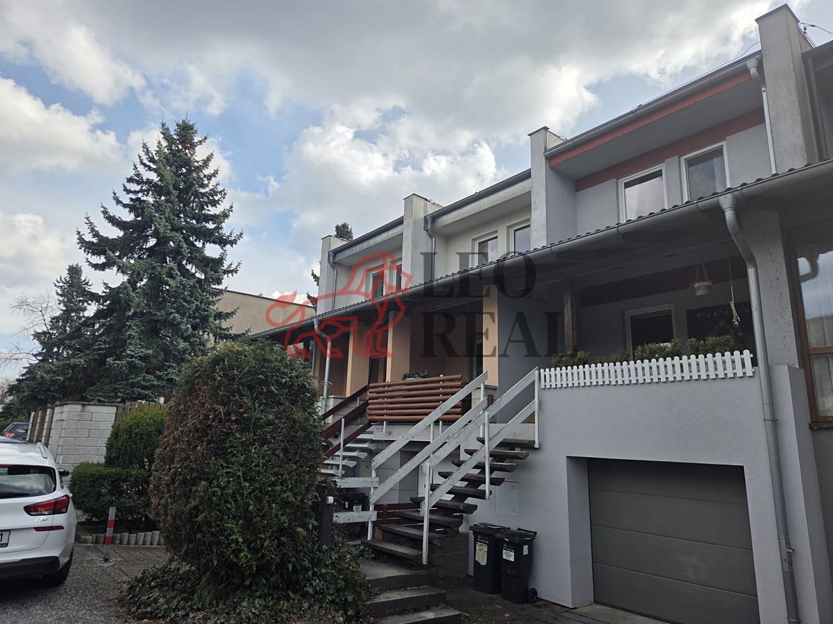 Pronájem rodinného domu 120 m², pozemek 306 m²
