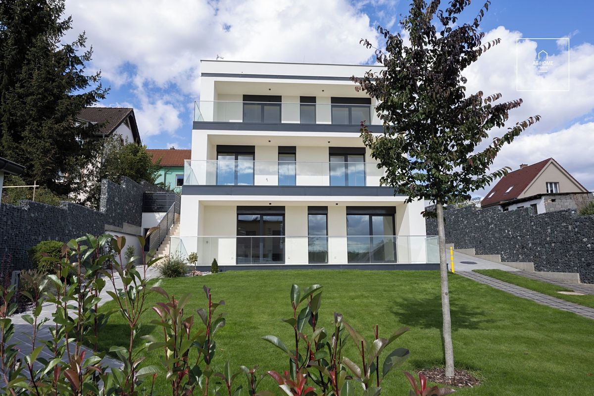 Pronájem bytu 3+kk 65 m² – fotografie 3