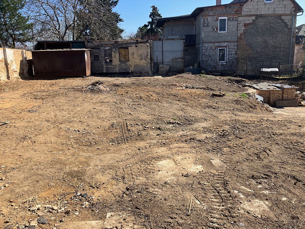 Prodej stavebního pozemku 664 m² – fotografie 4
