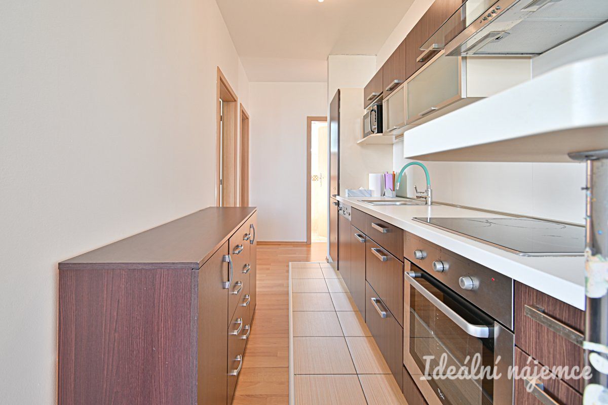 Pronájem bytu 2+kk 47 m² – fotografie 3