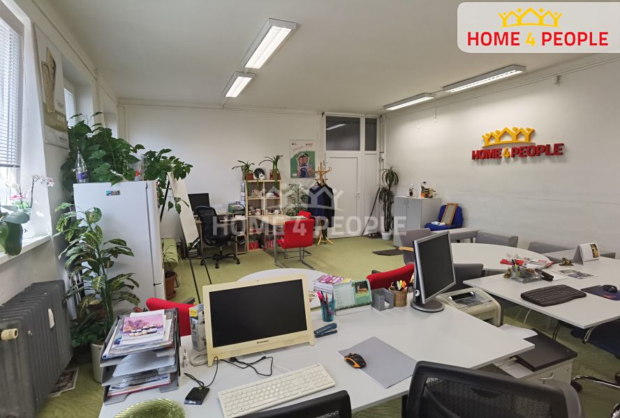 Pronájem obchodního prostoru 42 m² – fotografie 4