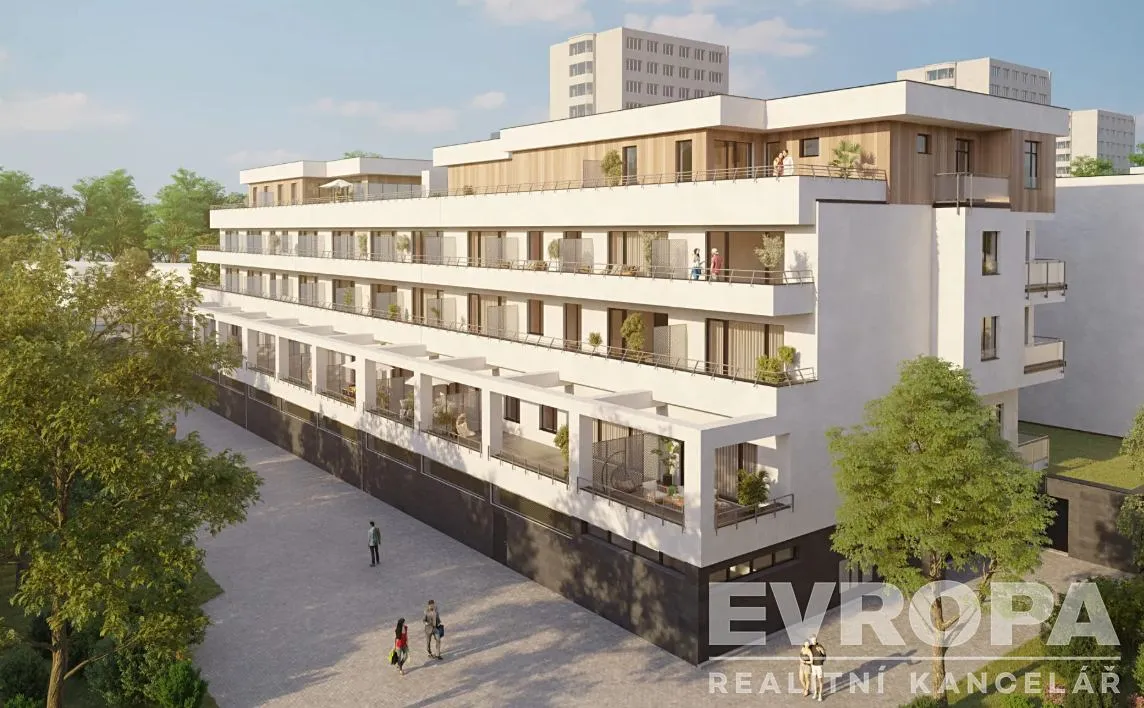 Prodej komerční nemovitosti 6000 m²