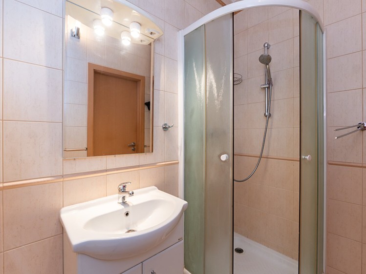 Pronájem bytu 2+kk, 53 m² (16 z 32)