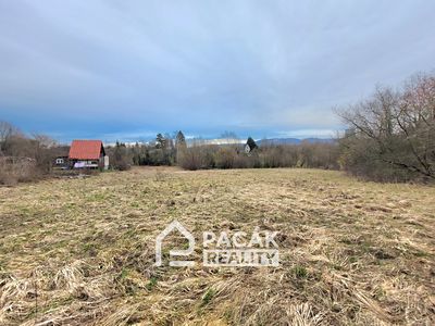 Prodej stavebního pozemku 2896 m²