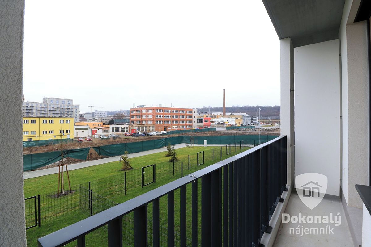 Pronájem bytu 1+kk 35 m² – fotografie 3