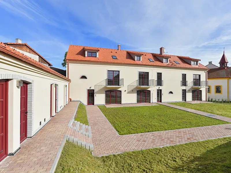 Pronájem bytu 4+kk 110 m², Kosoř – náhled fotky 2