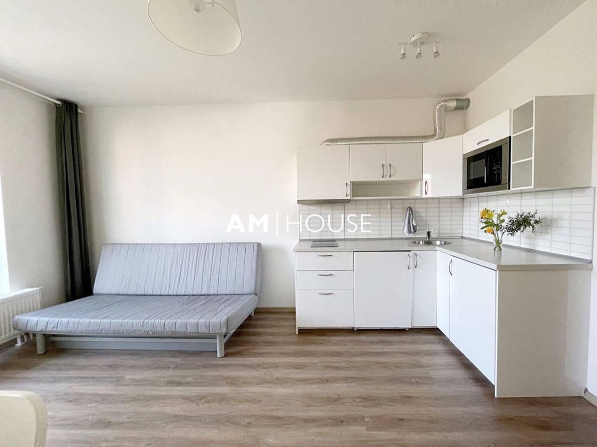 Pronájem bytu 1+kk 28 m²
