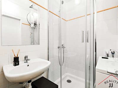 Prodej bytu 2+kk, 44 m² (3 z 9)