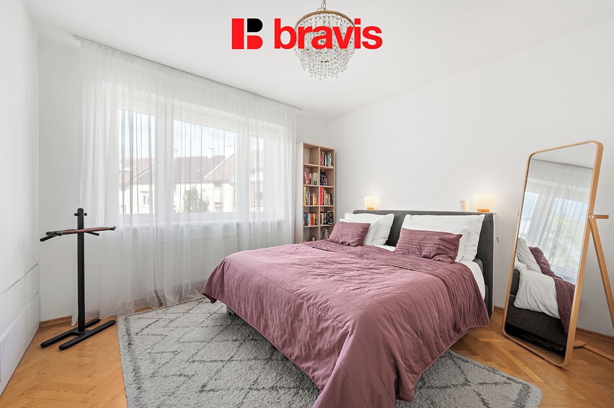 Prodej rodinného domu 177 m², pozemek 98 m² – fotografie 2