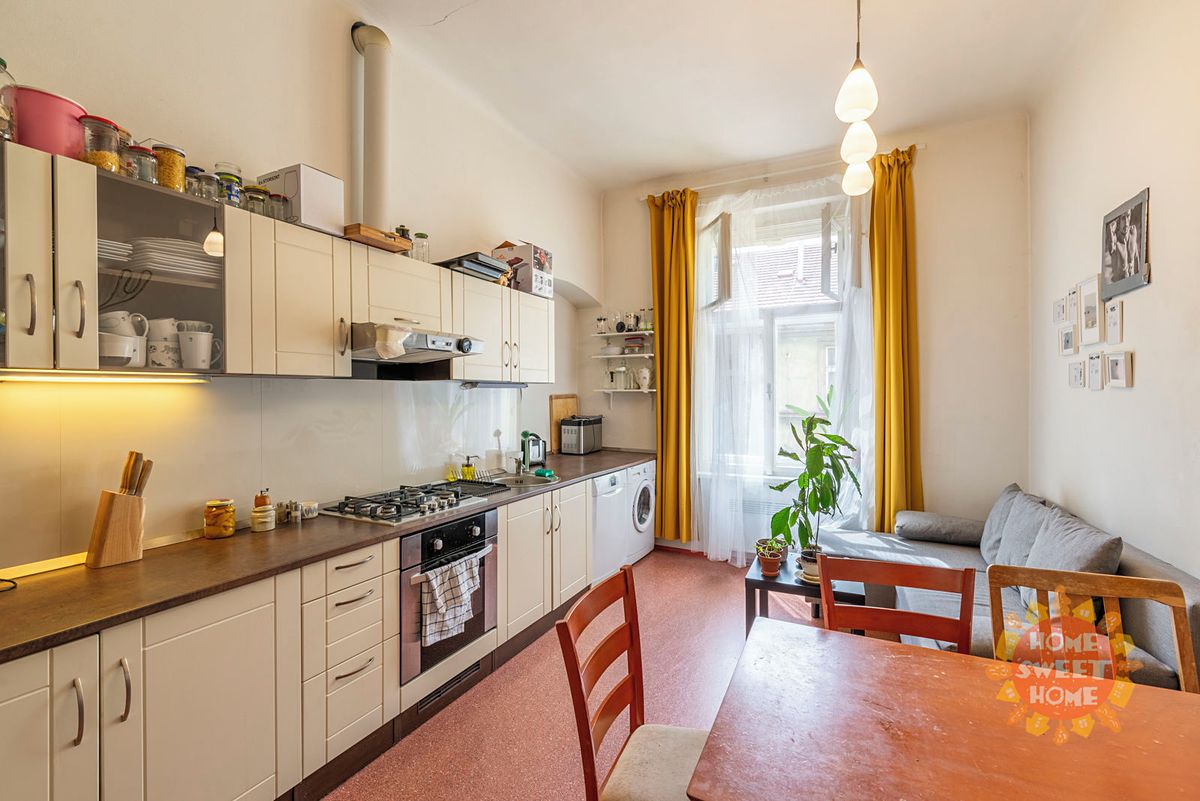 Pronájem bytu 2+1 75 m² – fotografie 3