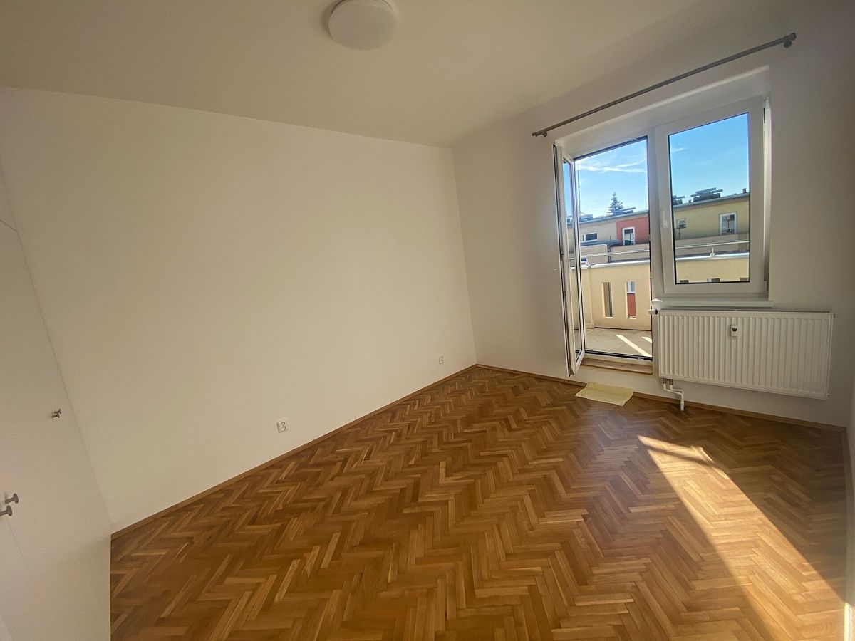 Pronájem bytu 2+kk 45 m² – fotografie 4