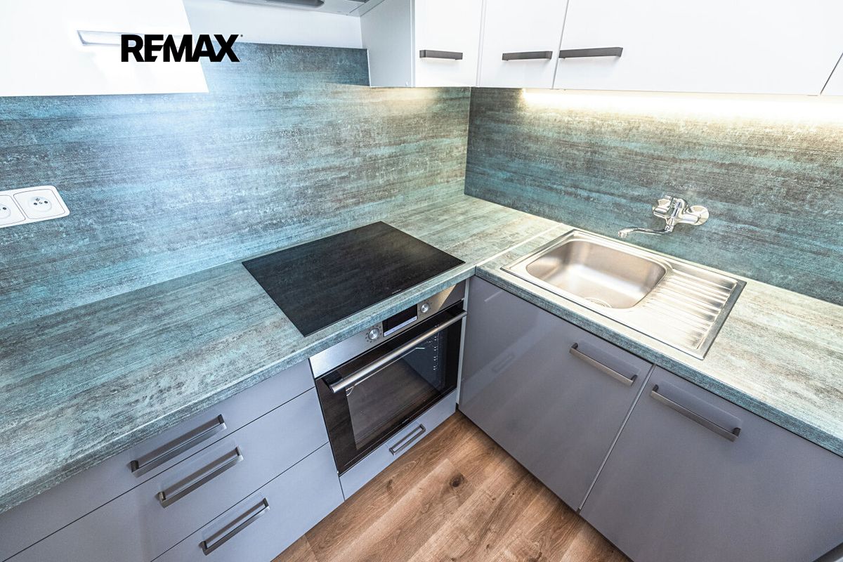 Pronájem bytu 2+kk 46 m² – fotografie 4