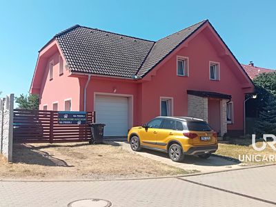 Prodej rodinného domu 233 m², pozemek 651 m²
