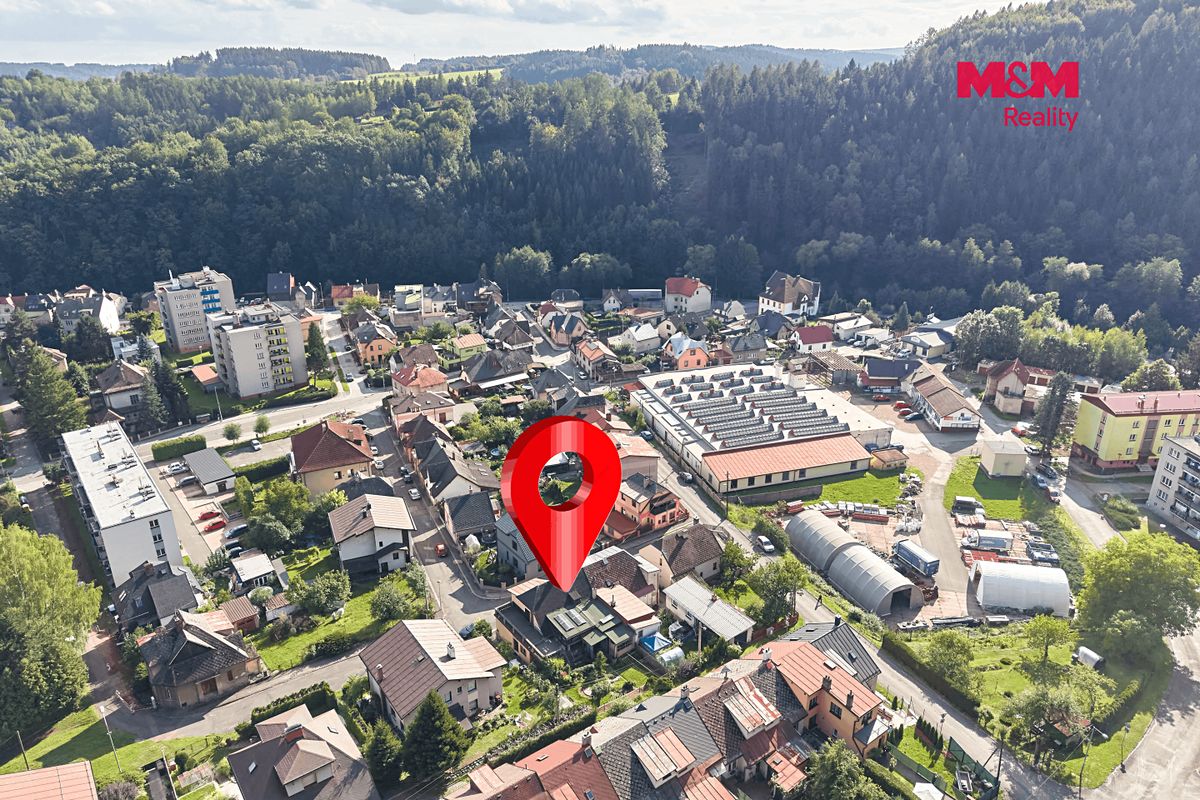Prodej rodinného domu 210 m², pozemek 336 m² – fotografie 3