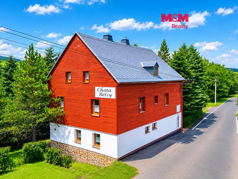 Prodej rodinného domu 285 m², pozemek 1407 m², Loučná pod Klínovcem – náhled fotky 1