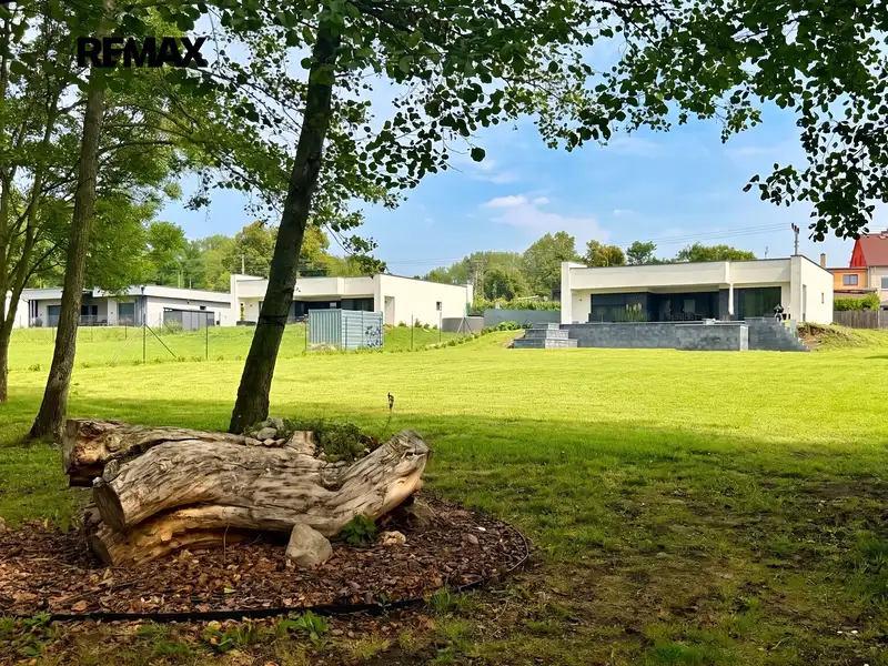Prodej rodinného domu 118 m², pozemek 2864 m², Krupka – náhled fotky 2