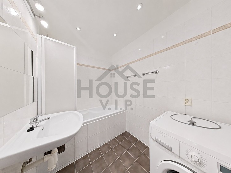 Prodej bytu 2+1, 65 m² (16 z 24)