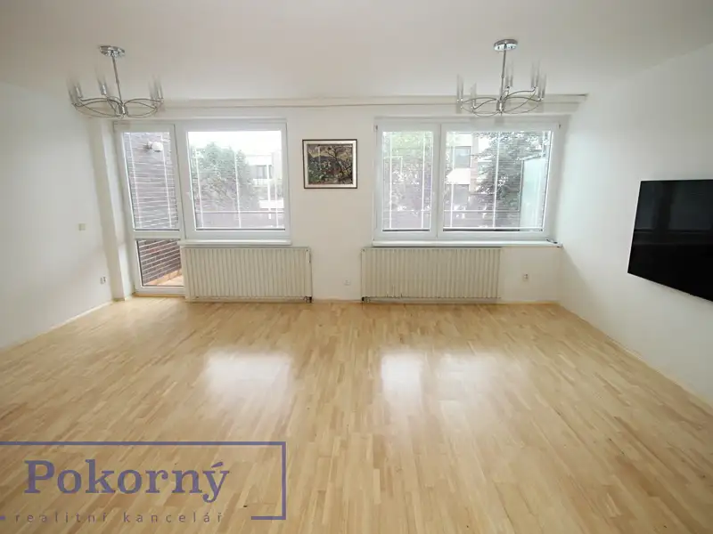 Pronájem vícegeneračního domu 220 m², pozemek 177 m², Praha – náhled fotky 3