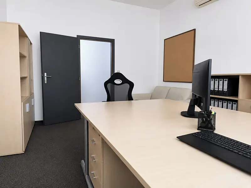 Pronájem kanceláře 18 m², Brno – náhled fotky 1