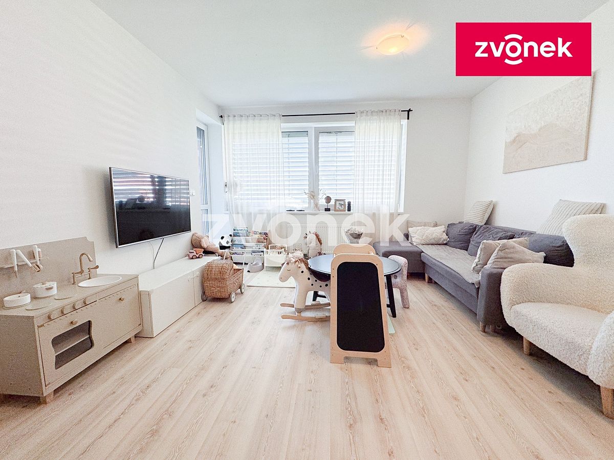 Pronájem bytu 2+kk 54 m² – fotografie 3