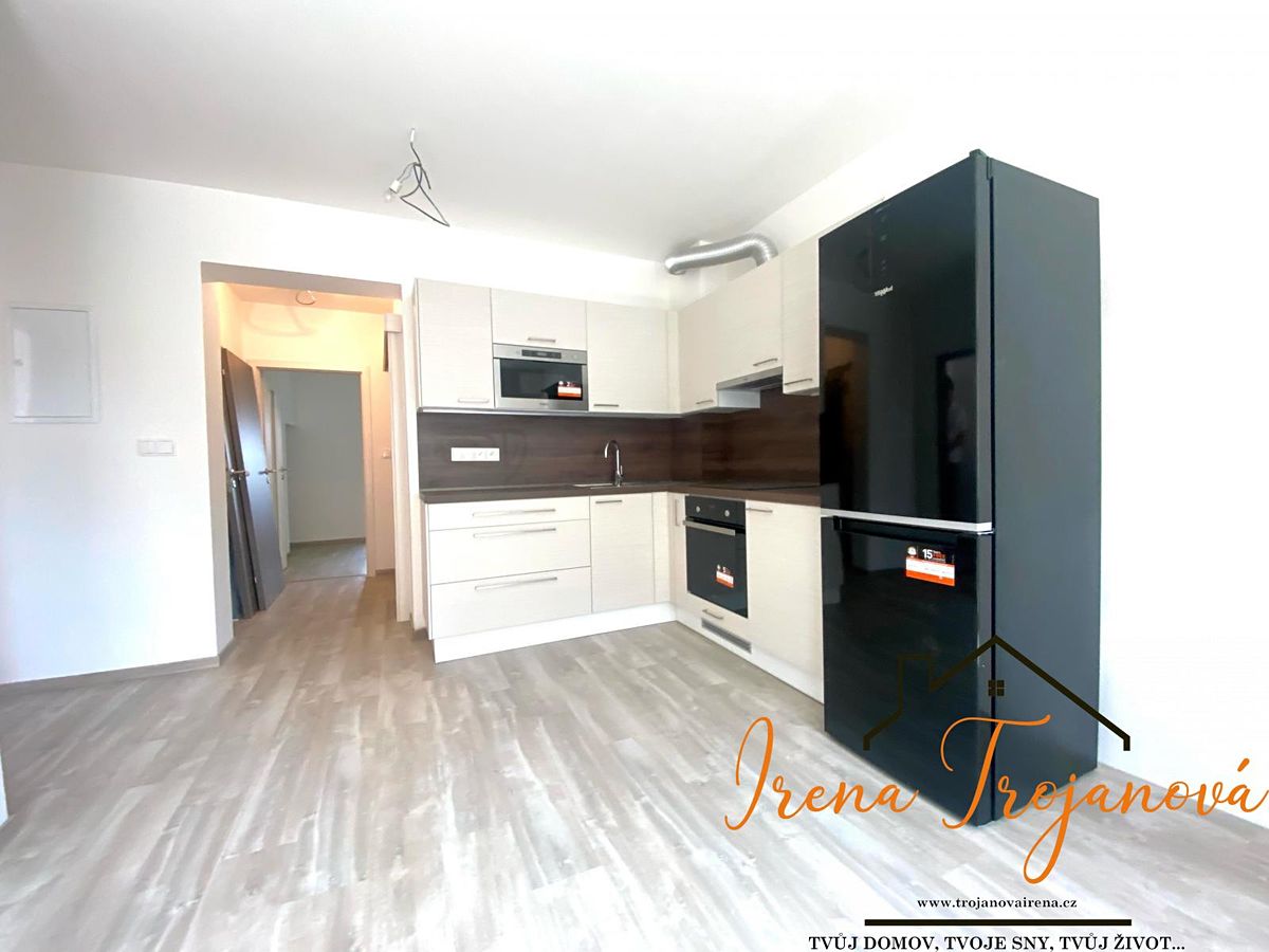 Pronájem bytu 2+kk 47 m² – fotografie 4