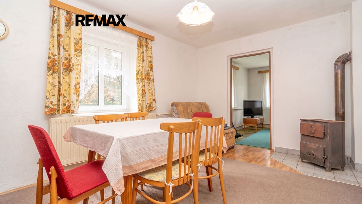 Prodej rodinného domu 90 m², pozemek 1001 m² – fotografie 4