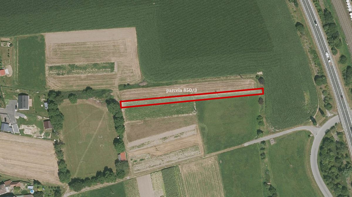 Prodej komerčního pozemku 480 m²
