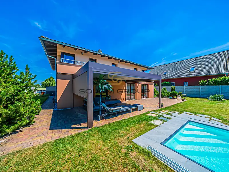 Prodej rodinného domu 212 m², pozemek 800 m², Zbuzany – náhled fotky 1