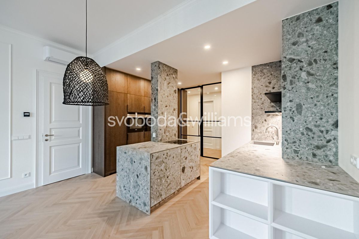 Pronájem bytu 4+kk 118 m² – fotografie 3