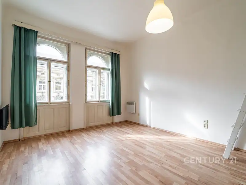 Prodej bytu 1+kk 29 m², Praha – náhled fotky 1
