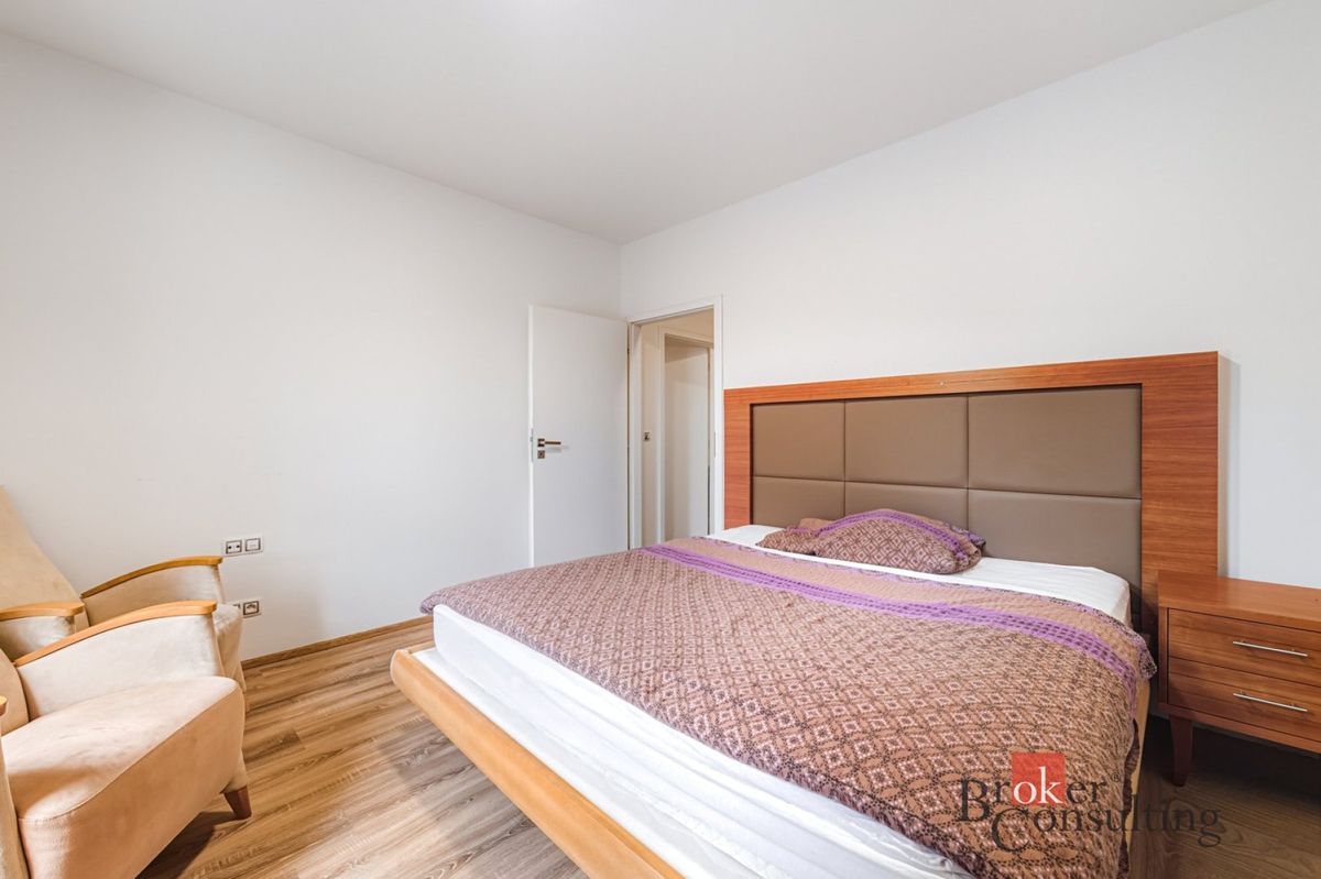 Pronájem bytu 2+1 48 m² – fotografie 4